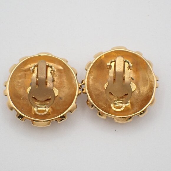 CHANEL CC Logo Round Button Earrings Clip-On 2 5 Gold Vintage - Picture 4 of 9